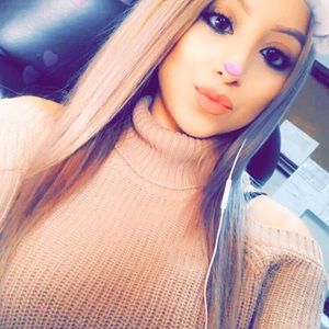 Meet your Posher, Adriana